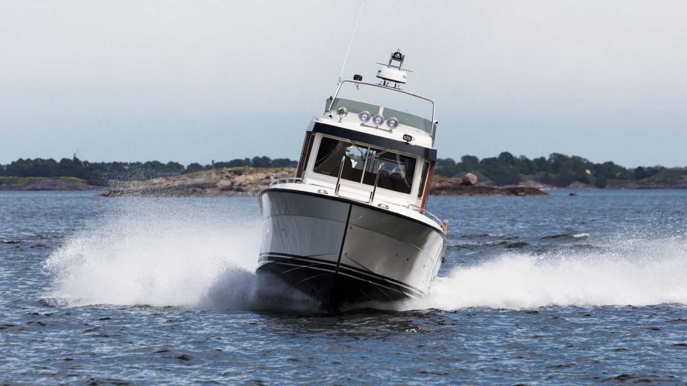 Targa 30.1 Cruising Fast